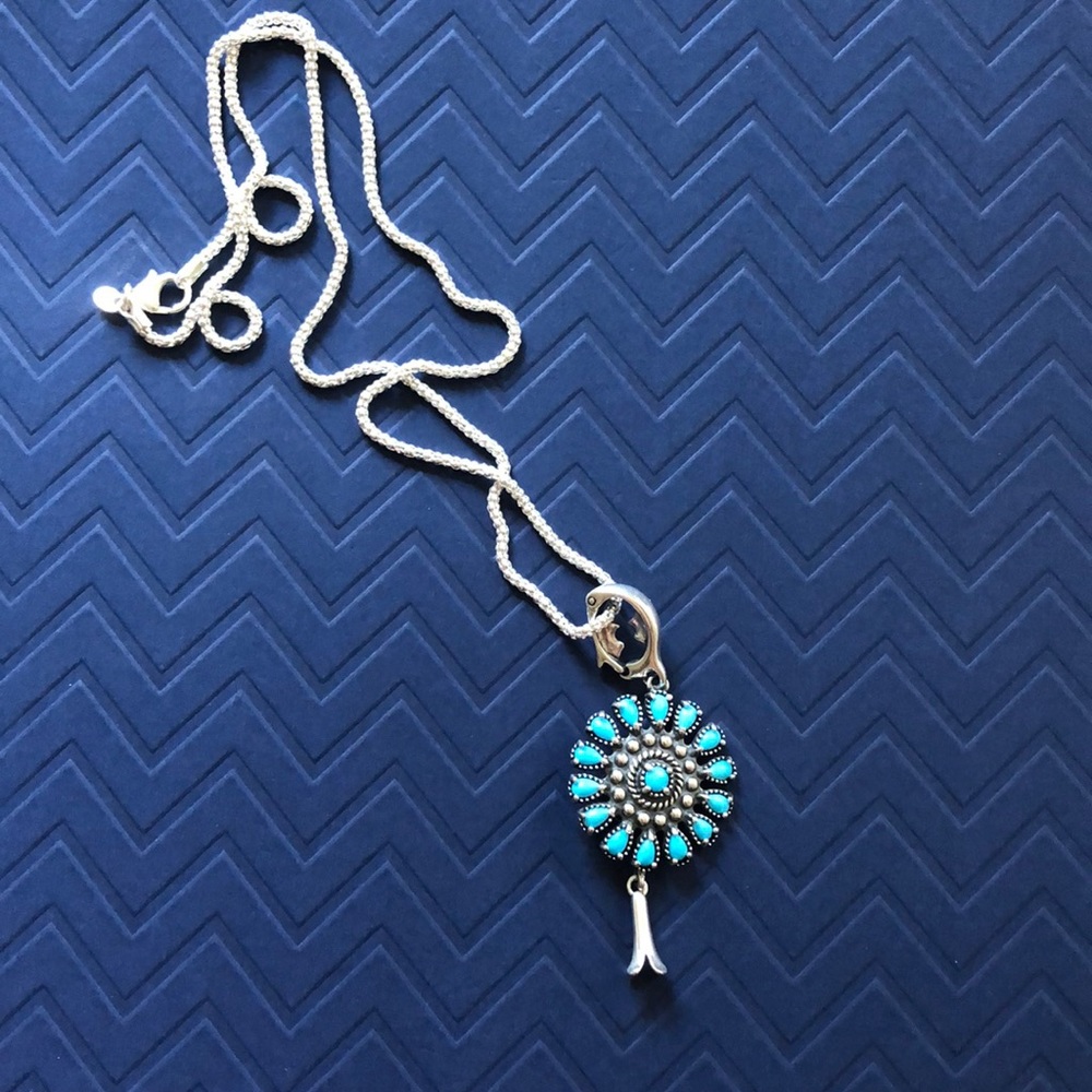 Pendant with chain